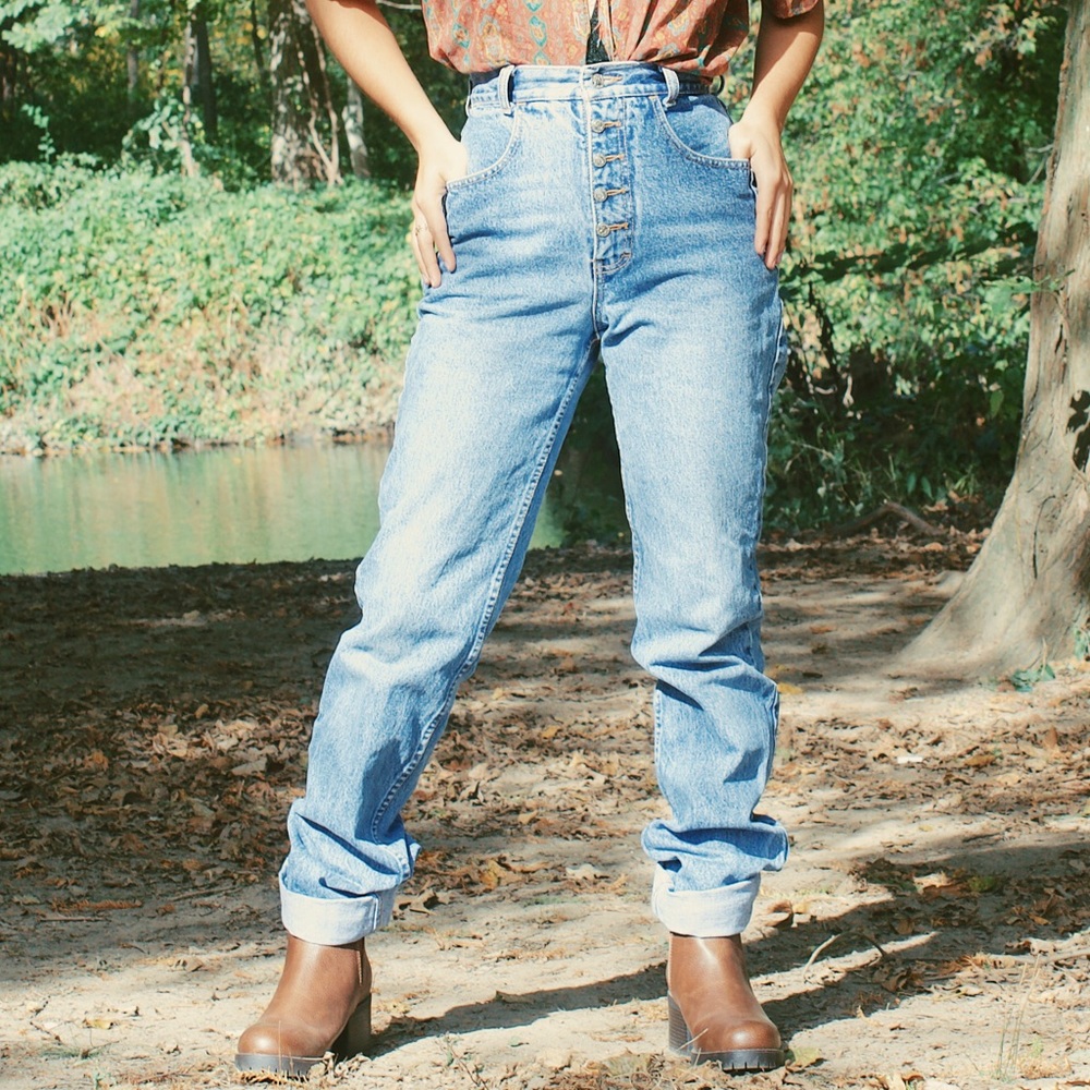 Vintage Wash High Waisted Jeans